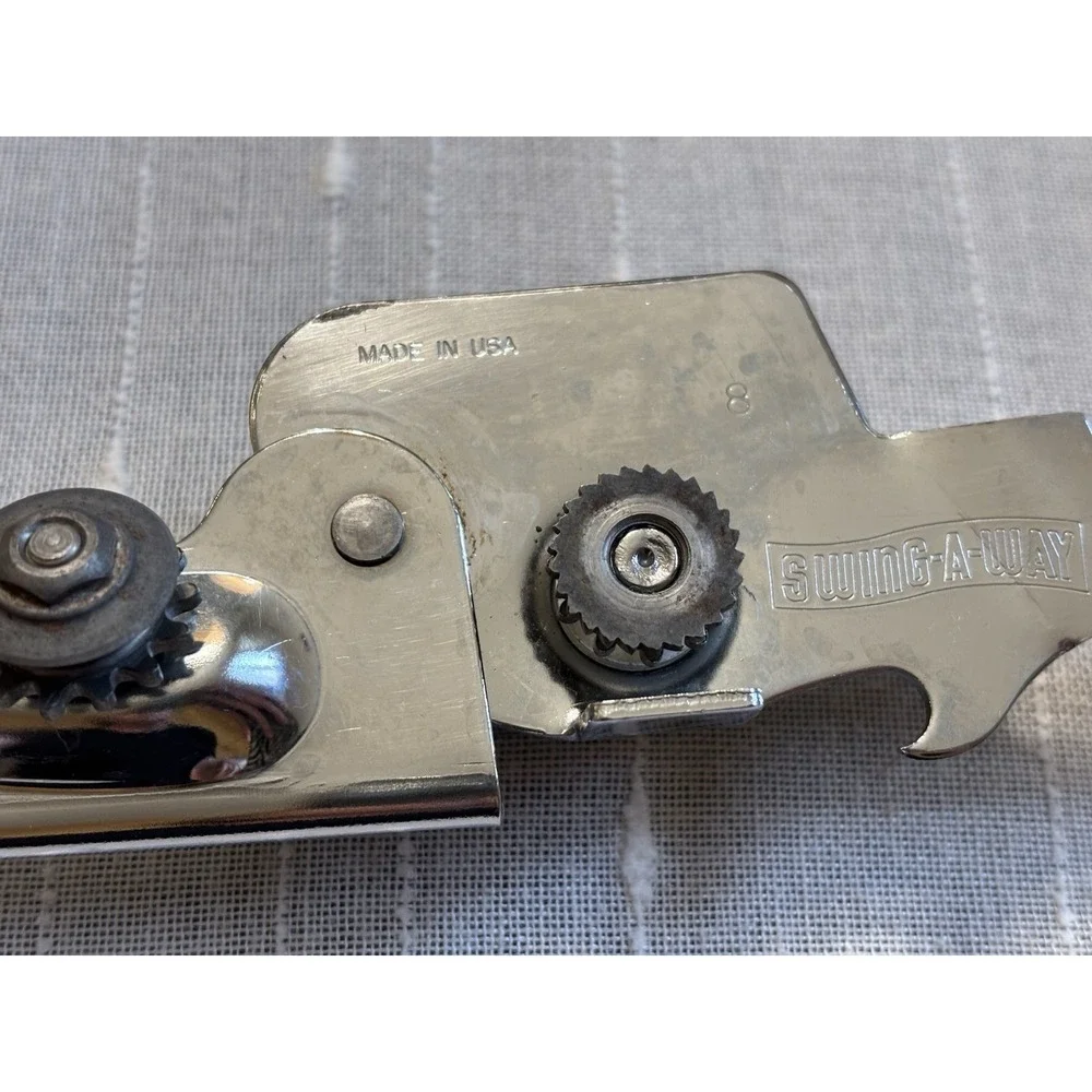 Swing-A-Way Can Opener Almond Rubber Grips Stainless Steel USA Made Very Clean